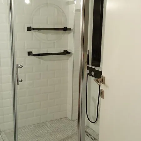 Elegance Апартаменты *